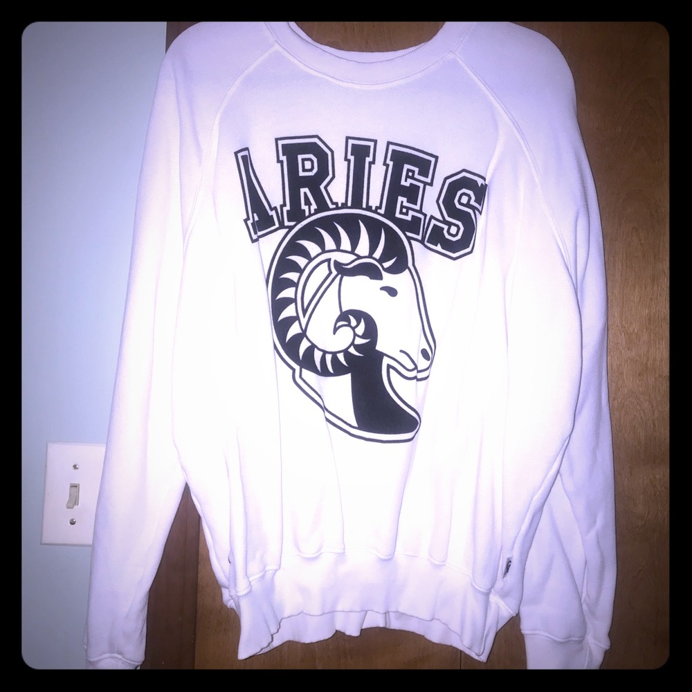 Good American ARIES Crewneck Sweatshirt